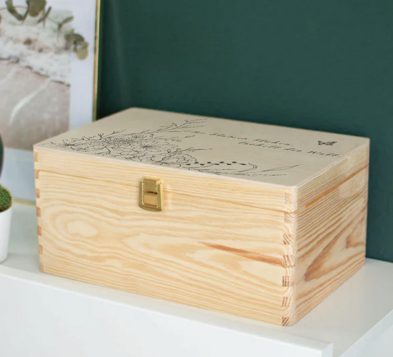 Diese Saatgutbox mit Blumensaatgut aus unbehandeltem Holz ist das perfekte Geschenk für alle Gärtner und Gartenfreunde.