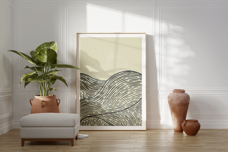 Das maritime Poster zeigt dir auf beigen Hintergrund hohe Wellen im minimalistischen Stil.